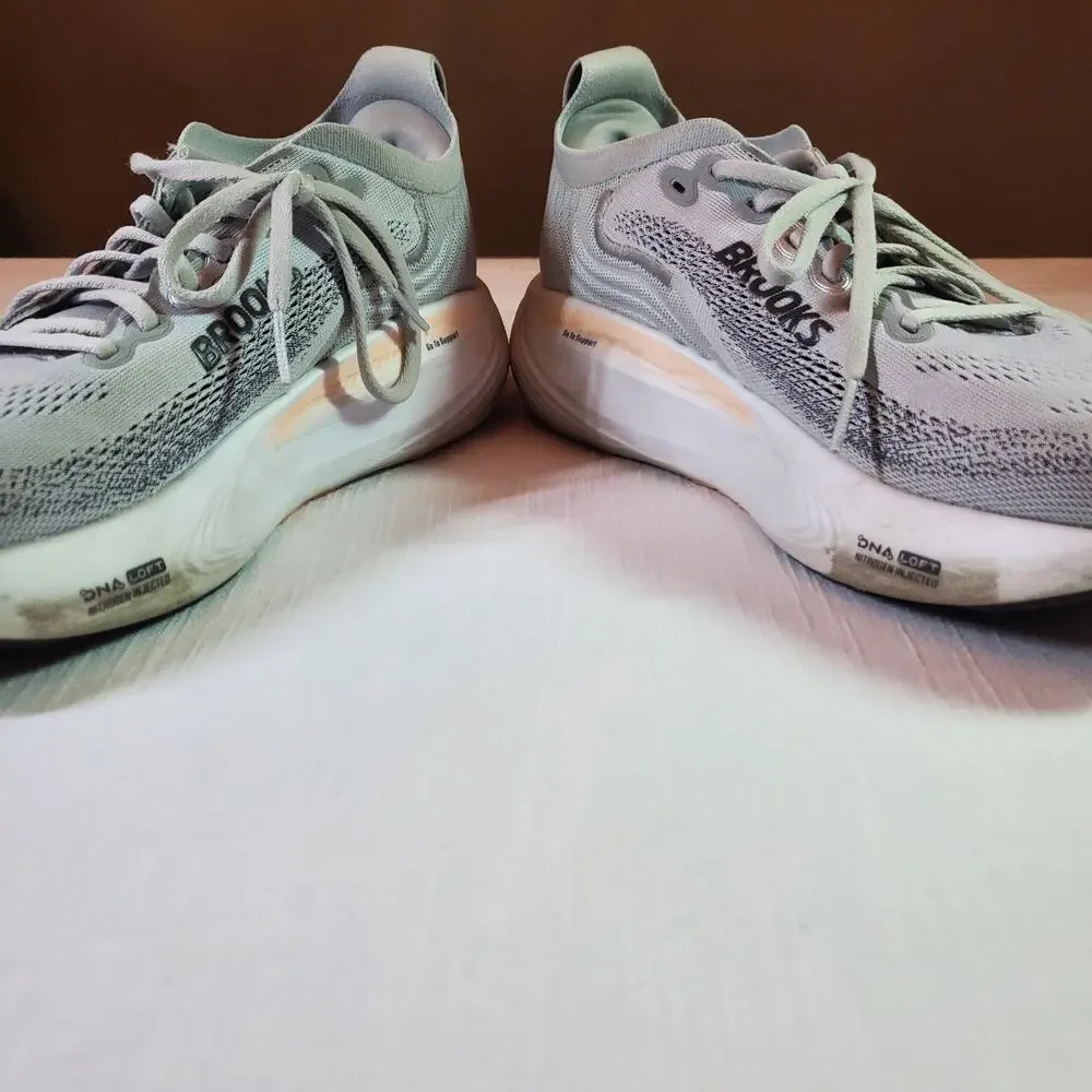 Brooks Adrenaline GTS 25 Womens Running Shoes Sz 11 Grey Coral Sneakers